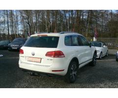 Volkswagen Golf Variant R-Line mHEV DSG Zlevněno o 16 000 Kč