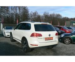 Volkswagen Touareg 4,1 TDi  V8 DYN AUDIO AUTOMAT - 6