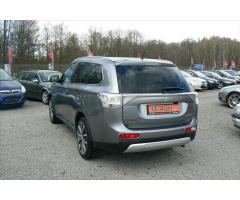 Mitsubishi Outlander 2,2 Di-D 4x4 Diamant-108818 km - 6