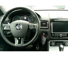 Volkswagen Touareg 4,1 TDi  V8 DYN AUDIO AUTOMAT - 11