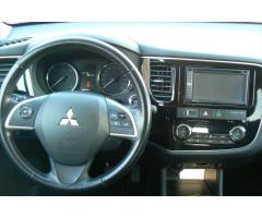 Mitsubishi Outlander 2,2 Di-D 4x4 Diamant-108818 km - 11