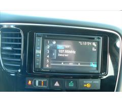 Mitsubishi Outlander 2,2 Di-D 4x4 Diamant-108818 km - 14