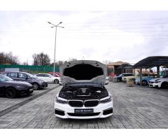 BMW Řada 5 M550d xDrive/ M sport/ČR/DPH - 9