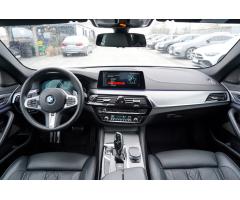 BMW Řada 5 M550d xDrive/ M sport/ČR/DPH - 28