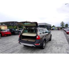 Volvo XC70 D4 2.4 Summum AWD/ČR/1.maj - 13