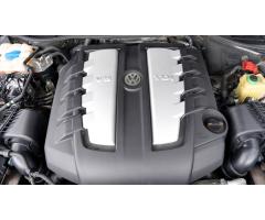 Volkswagen Touareg V8 4.2 TDI 4Motion, kůže - 10
