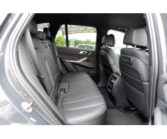 BMW X5 M50i xDrive Lasery, ČR, 530PS - 33