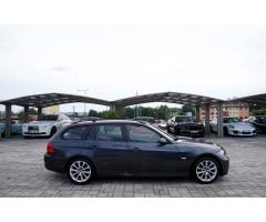 BMW Řada 3 320d Touring/automat/navigace - 7