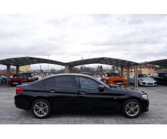 BMW Řada 5 520d xDrive/Sport line/AT - 7