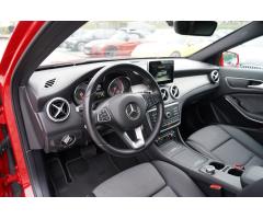 Mercedes-Benz GLA GLA 200d 4Matic/automat/kůže - 30