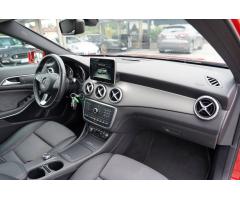 Mercedes-Benz GLA GLA 200d 4Matic/automat/kůže - 32