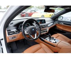 BMW Řada 7 750i xDrive/Individual/Lasery - 25