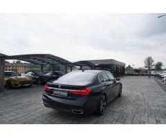 BMW Řada 7 730d xDrive Mpaket Lasery - 66