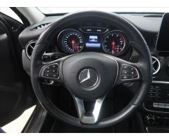 Mercedes-Benz GLA 1,6 200 ZÁNOVNÍ STAV! - 19