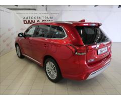 Mitsubishi Outlander 2,4 PHEV 4WD Hybrid Plus Spirit - 6