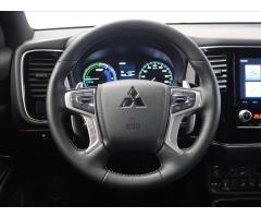 Mitsubishi Outlander 2,4 PHEV 4WD Hybrid Plus Spirit - 18