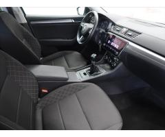 Škoda Superb 2,0 TDI 1.majitel - 13