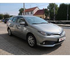 Toyota Auris 1,8 Hybrid e-CVT Active TS - 2