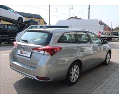 Toyota Auris 1,8 Hybrid e-CVT Active TS - 3