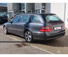 Mercedes-Benz Třídy E 2,0 E 200T Avantgarde Automat - 4