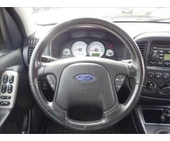 Ford Maverick 2,3 i 110kW 4x4, klima - 29