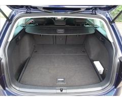 Volkswagen Golf 1,6 TDi 81kW Lounge,po rozvodech - 17