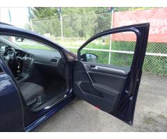 Volkswagen Golf 1,6 TDi 81kW Lounge,po rozvodech - 22