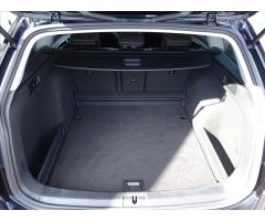 Volkswagen Golf 2,0 TDi 110kW po servise - 17