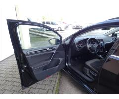 Volkswagen Golf 2,0 TDi 110kW po servise - 18