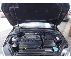 Volkswagen Golf 2,0 TDi 110kW po servise - 33