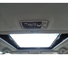 Subaru Forester 2,0 i 110kW 4x4, serviska - 17