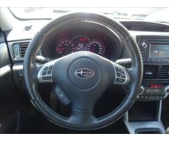 Subaru Forester 2,0 i 110kW 4x4, serviska - 31