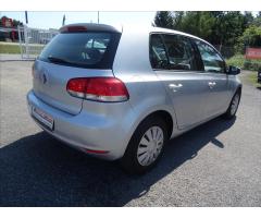 Volkswagen Golf 1,4 16V serviska,2.majitel  VI. - 9