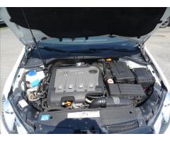 Volkswagen Golf 2,0 TDi DSG cabrio,webasto,TOP - 36