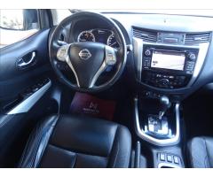 Nissan Navara 2,3 dCi 140kW 4x4,automat,po servise - 26