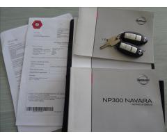 Nissan Navara 2,3 dCi 140kW 4x4,automat,po servise - 41