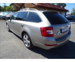 Škoda Octavia 2,0 TDi DSG 110kW Style - 7