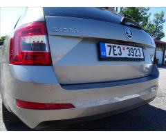 Škoda Octavia 2,0 TDi DSG 110kW Style - 8