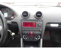 Audi A3 2,0 TDi 125kW, 3x S-line - 26