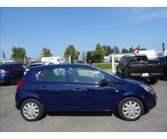 Opel Corsa 1,2 i 63kW klima, 2.majitel - 8