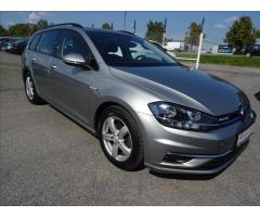 Volkswagen Golf 1,5 TSi navi,kamera,1.majitel - 1