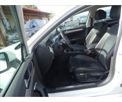 Volkswagen Passat 2,0 TDi DSG Highline,2xkola,DPH - 17