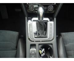 Volkswagen Passat 2,0 TDi DSG Highline,2xkola,DPH - 27