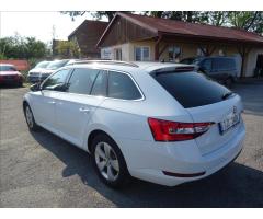 Škoda Superb 2,0 TDi 110kW,navi,led,po servise - 7