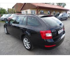 Škoda Octavia 1,6 TDi 81kW JOY,navi,led,xenon,1.majitel - 7