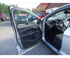 Ford Kuga 2,0 TDCi 4x4, automat,2x kola - 19