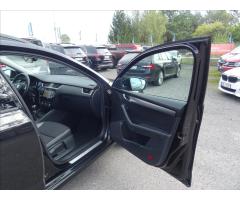 Škoda Octavia 1,6 TDi 81kW JOY,navi,led,xenon,1.majitel - 23