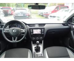 Škoda Octavia 1,6 TDi 81kW JOY,navi,led,xenon,1.majitel - 27