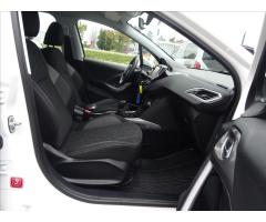 Peugeot 2008 1,2 81kW serviska, klima - 24