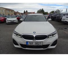 BMW Řada 3 2,0 320d xDrive, M paket, DPH - 2